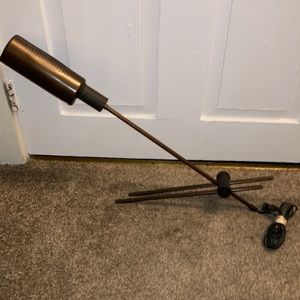 Brown adjustable vintage underwriters laboratories portable light